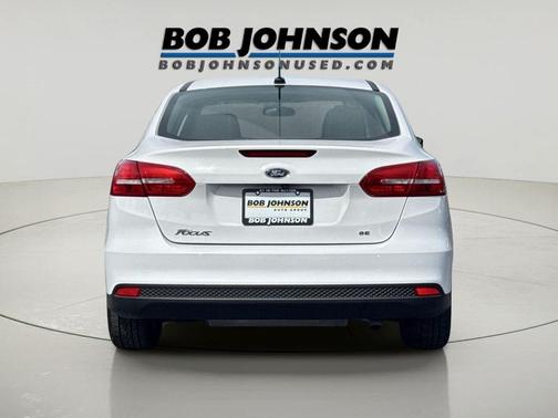 Oxford White 2018 Ford Focus SE