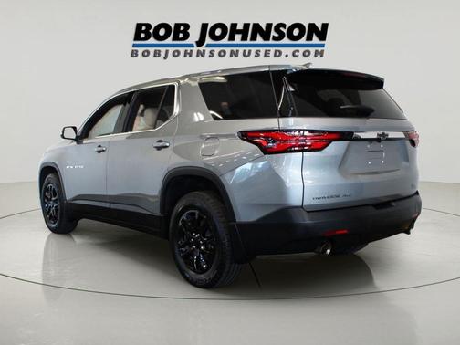Sterling Gray Metallic 2023 Chevrolet Traverse LS