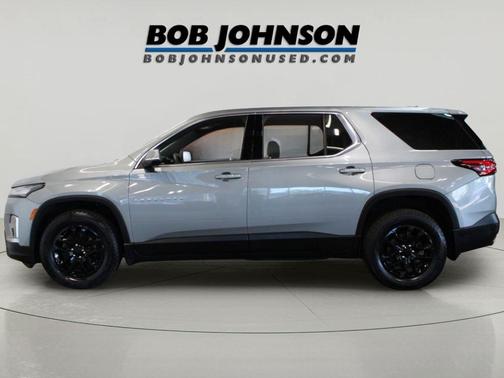 Sterling Gray Metallic 2023 Chevrolet Traverse LS