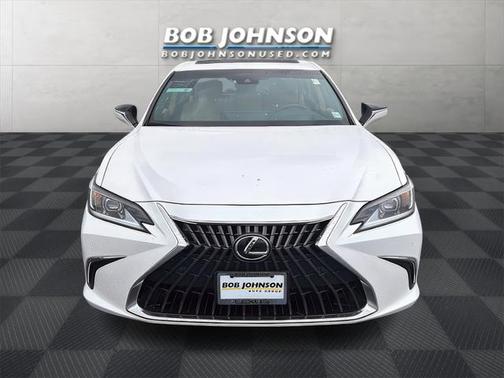 2024 Lexus ES 300h Base