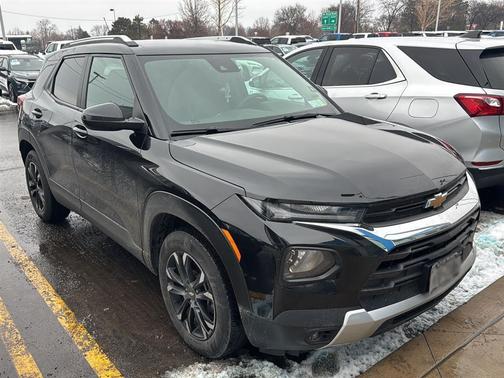 Mosaic Black Metallic 2023 Chevrolet Trailblazer LT