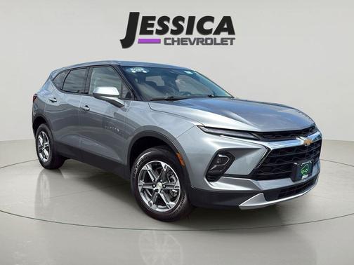 Sterling Gray Metallic 2025 Chevrolet Blazer 2LT