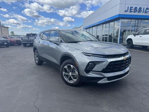 Sterling Gray Metallic 2025 Chevrolet Blazer 2LT