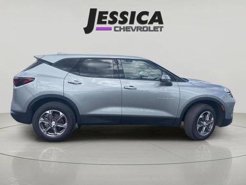 Sterling Gray Metallic 2025 Chevrolet Blazer 2LT
