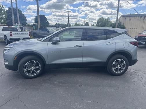 Sterling Gray Metallic 2025 Chevrolet Blazer 2LT