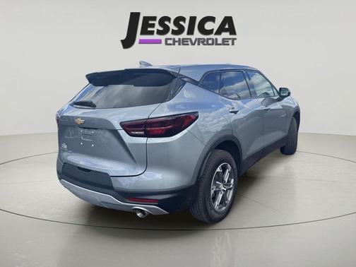 Sterling Gray Metallic 2025 Chevrolet Blazer 2LT