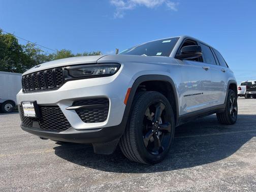 2024 Jeep Grand Cherokee Altitude