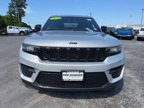 2024 Jeep Grand Cherokee Altitude