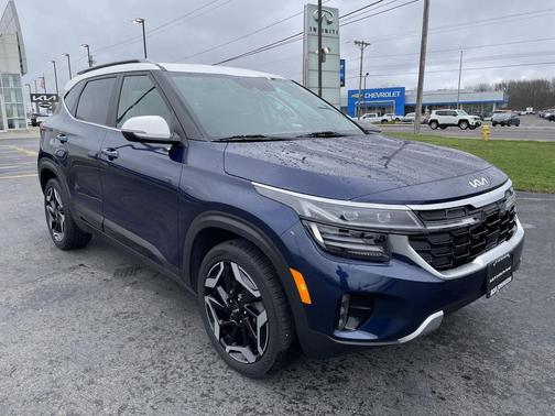 Dark Ocean Blue/White Roof 2024 Kia Seltos SX Turbo