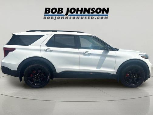 Star White Metallic Tri-Coat 2024 Ford Explorer ST