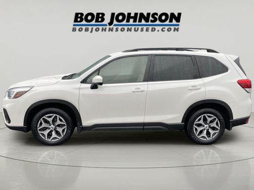 Crystal White Pearl 2020 Subaru Forester Premium