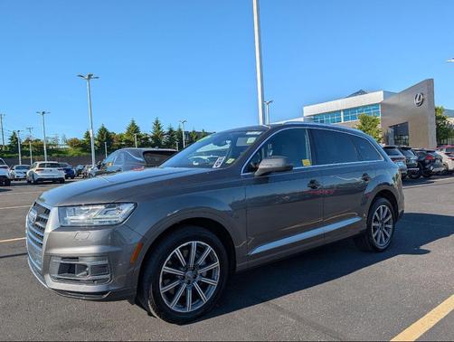 Samurai Gray Metallic 2018 Audi Q7 3.0T Prestige