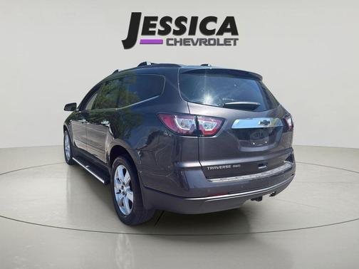 Tungsten Metallic 2017 Chevrolet Traverse 1LT