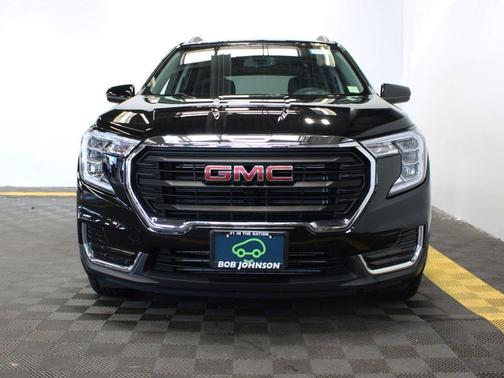 Ebony Twilight Metallic 2023 GMC Terrain SLE