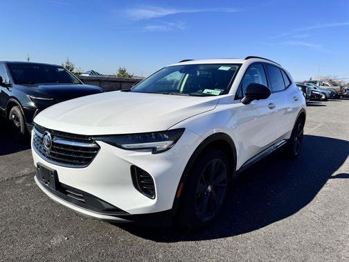 White Frost Tricoat 2023 Buick Envision Essence AWD