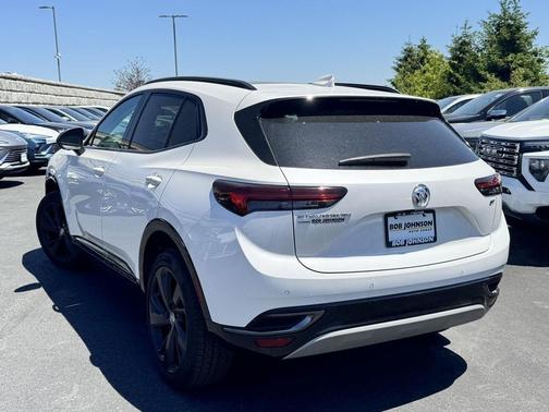 White Frost Tricoat 2023 Buick Envision Essence AWD