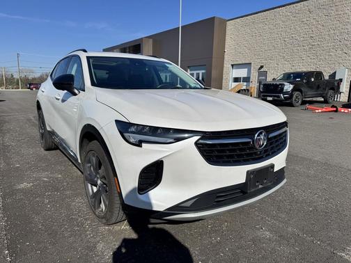 White Frost Tricoat 2023 Buick Envision Essence AWD