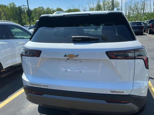 Summit White 2025 Chevrolet Equinox 1LT