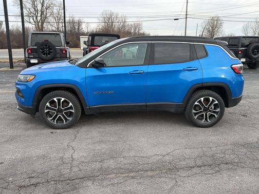 Laser Blue Pearlcoat 2023 Jeep Compass Limited