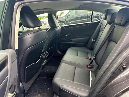 2023 Lexus ES 350 Base