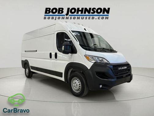 Bright White Clearcoat 2025 RAM ProMaster 2500 Tradesman