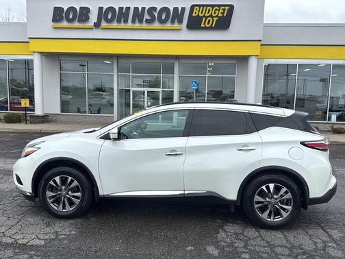 Pearl White 2015 Nissan Murano SV