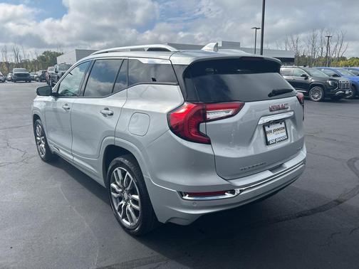 2022 GMC Terrain Denali