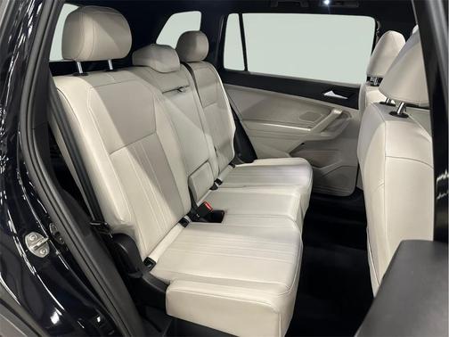 2022 Volkswagen Tiguan 2.0T SE R-Line Black 4MOTION