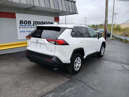 Ice Cap 2023 Toyota RAV4 LE