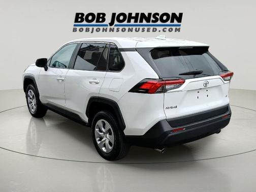 Ice Cap 2023 Toyota RAV4 LE