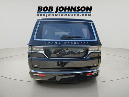 Diamond Black Crystal Pearlcoat 2022 Jeep Grand Wagoneer Series III 4x4