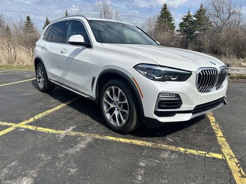 Mineral White Metallic 2020 BMW X5 xDrive40i