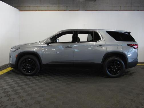 Sterling Gray Metallic 2023 Chevrolet Traverse LS
