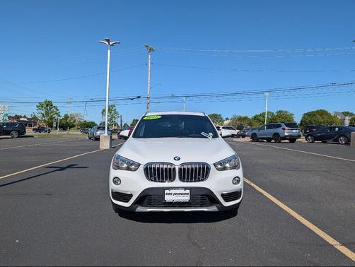 Alpine White 2018 BMW X1 xDrive28i