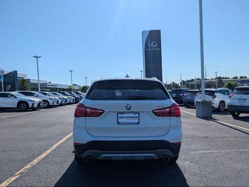 Alpine White 2018 BMW X1 xDrive28i