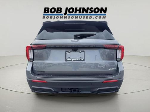 Carbonized Gray 2025 Ford Explorer ST-Line