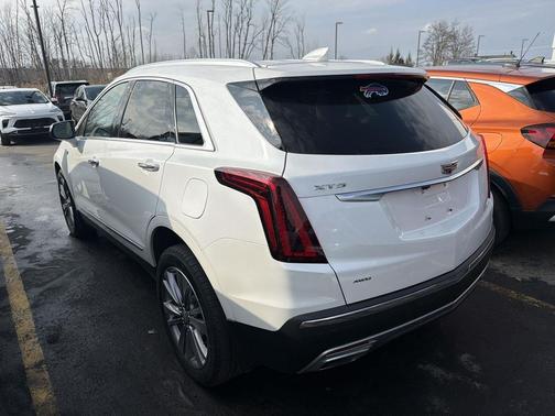 2023 Cadillac XT5 Premium Luxury