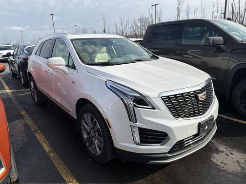 2023 Cadillac XT5 Premium Luxury