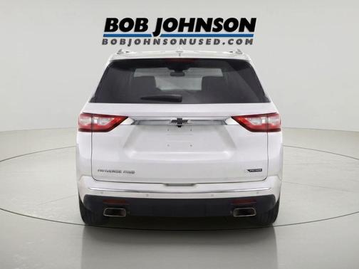 Summit White 2018 Chevrolet Traverse Premier