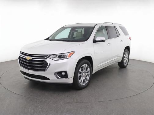 Summit White 2018 Chevrolet Traverse Premier