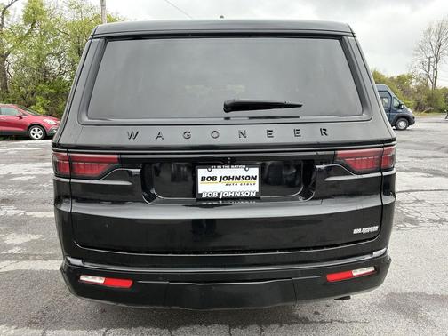 Diamond Black Crystal Pearl 2024 Jeep Wagoneer Series II Carbide