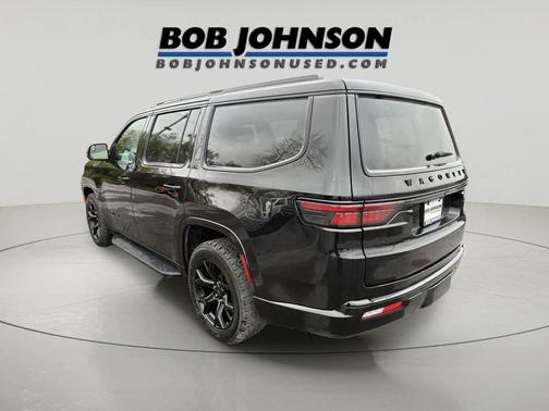 Diamond Black Crystal Pearl 2024 Jeep Wagoneer Series II Carbide