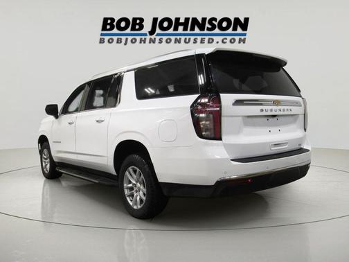 2023 Chevrolet Suburban LT