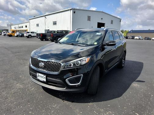 Ebony Black 2017 Kia Sorento LX