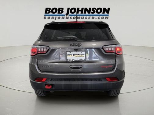 Granite Crystal Metallic Clearcoat 2023 Jeep Compass Trailhawk