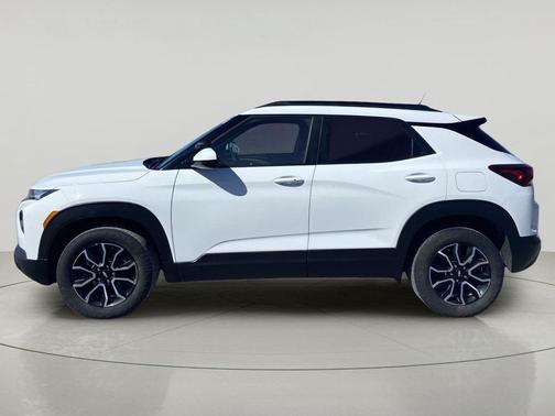 Summit White 2023 Chevrolet Trailblazer ACTIV