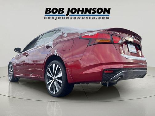 2022 Nissan Altima SR Intelligent AWD