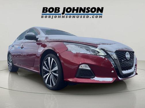 2022 Nissan Altima SR Intelligent AWD