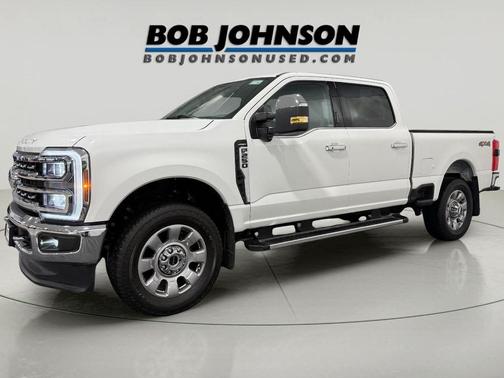 Star White Metallic Tri-Coat 2024 Ford F-250 Lariat