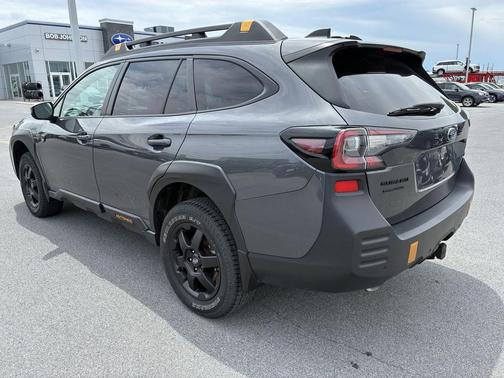 Magnetite Gray Metallic 2024 Subaru Outback Wilderness